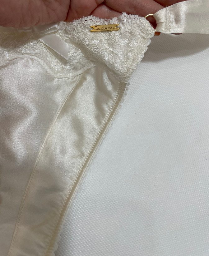 شورت گیپور و ساتن بنددار Boux Avenue مدل Thong رنگ Ivory