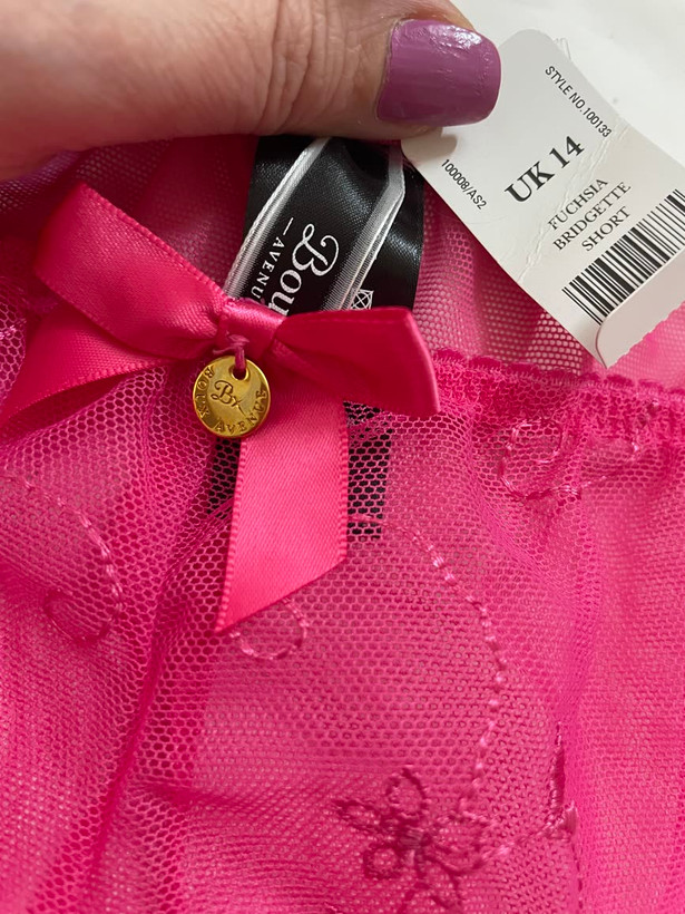 شورت دلبر تور دانتل سرخابی از برند لوکس Boux Avenue انگلستان💎 سایز ۴۲ و ۴۴ ایران
